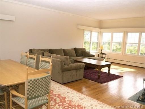 10 Poughkeepsie Rd - Photo 3 of 15