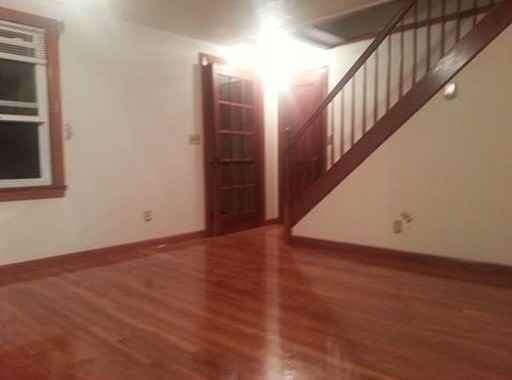 27 Lawrence St - Photo 2 of 11