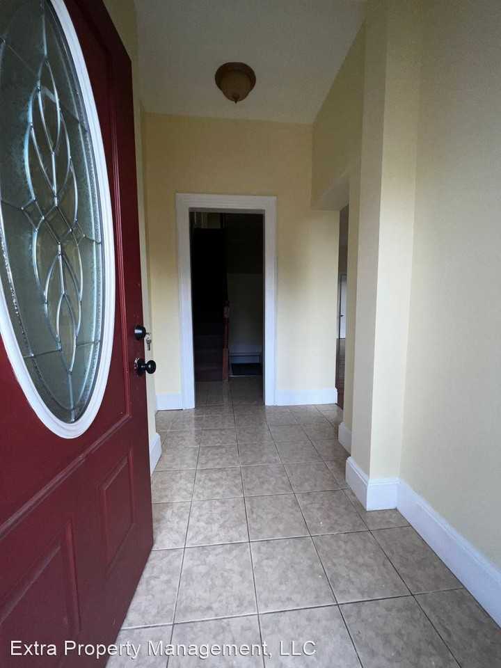 34 Maple Ave - Photo 2 of 18