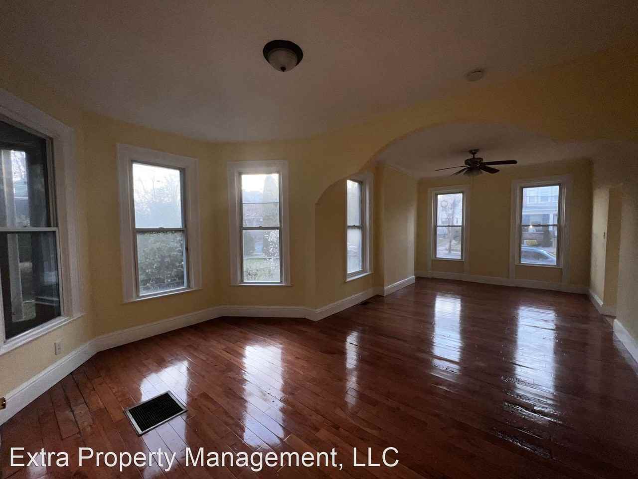 34 Maple Ave - Photo 3 of 18