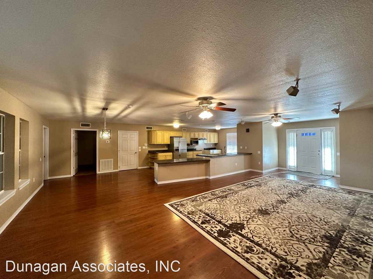 4815 Adobe St - Photo 2 of 11