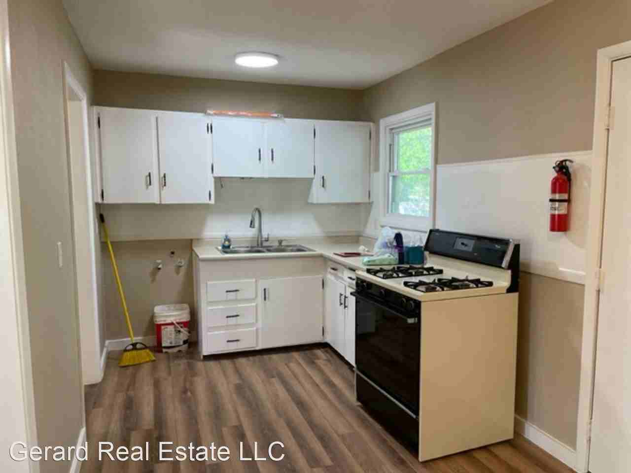 1346 S La Salle Dr - Photo 2 of 11