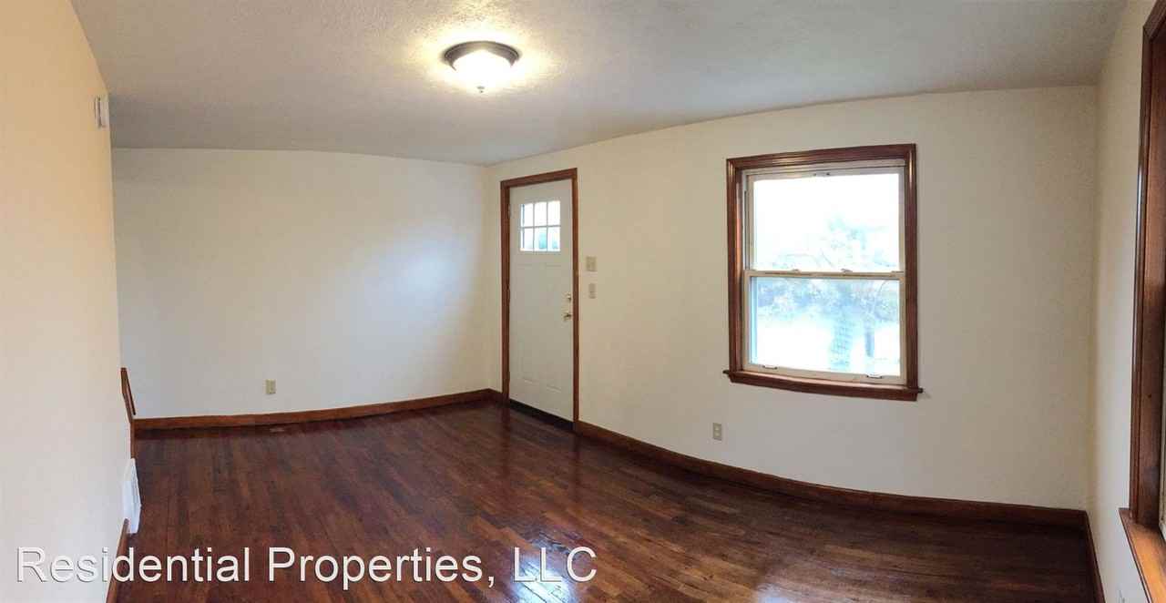 1202 Woodbine St - Photo 2 of 7