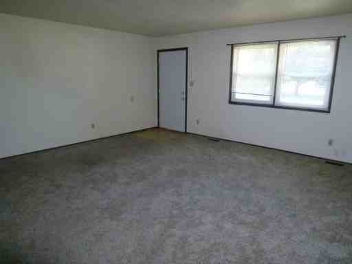 4214 E 77th Ave - Photo 2 of 8