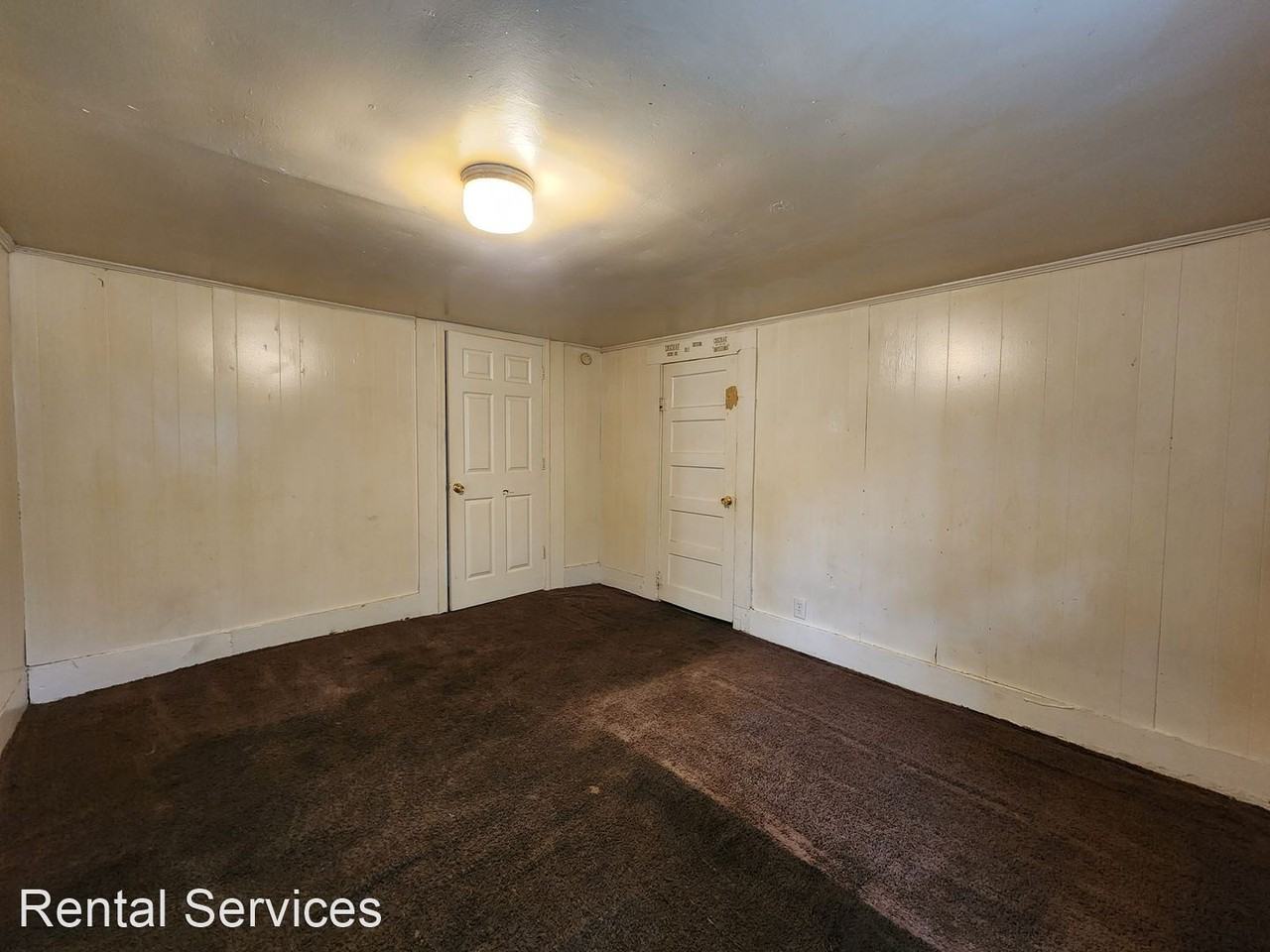 3490 Park A & B (duplex) - Photo 3 of 5