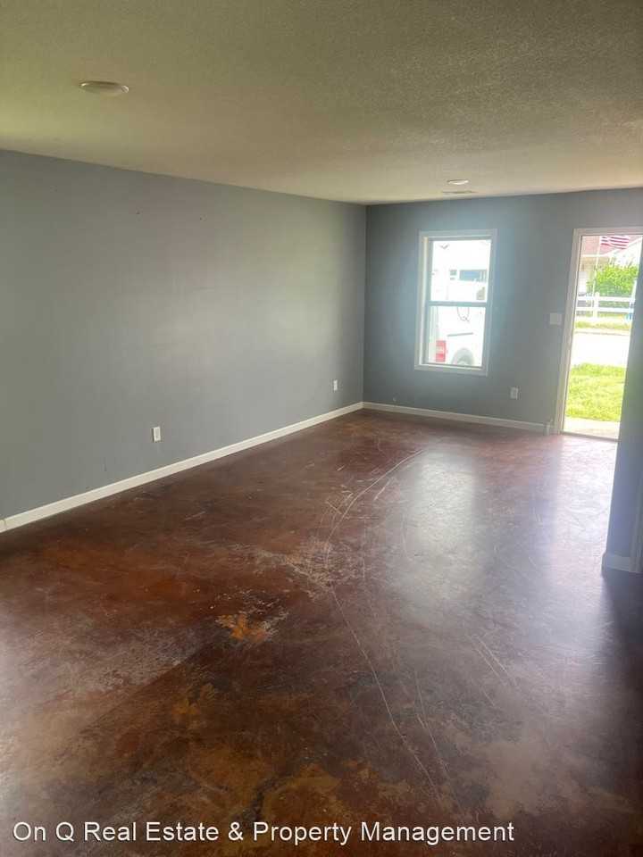 625 Paschal Ave - Photo 2 of 9