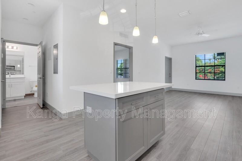 630 Ne 14th Ct #205 - Photo 4 of 13