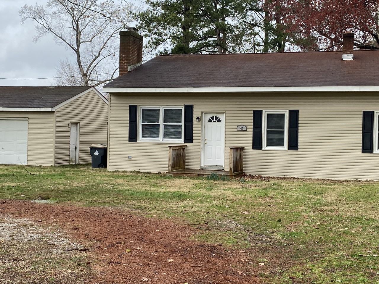 47 Hudgins Rd - Photo 2 of 36