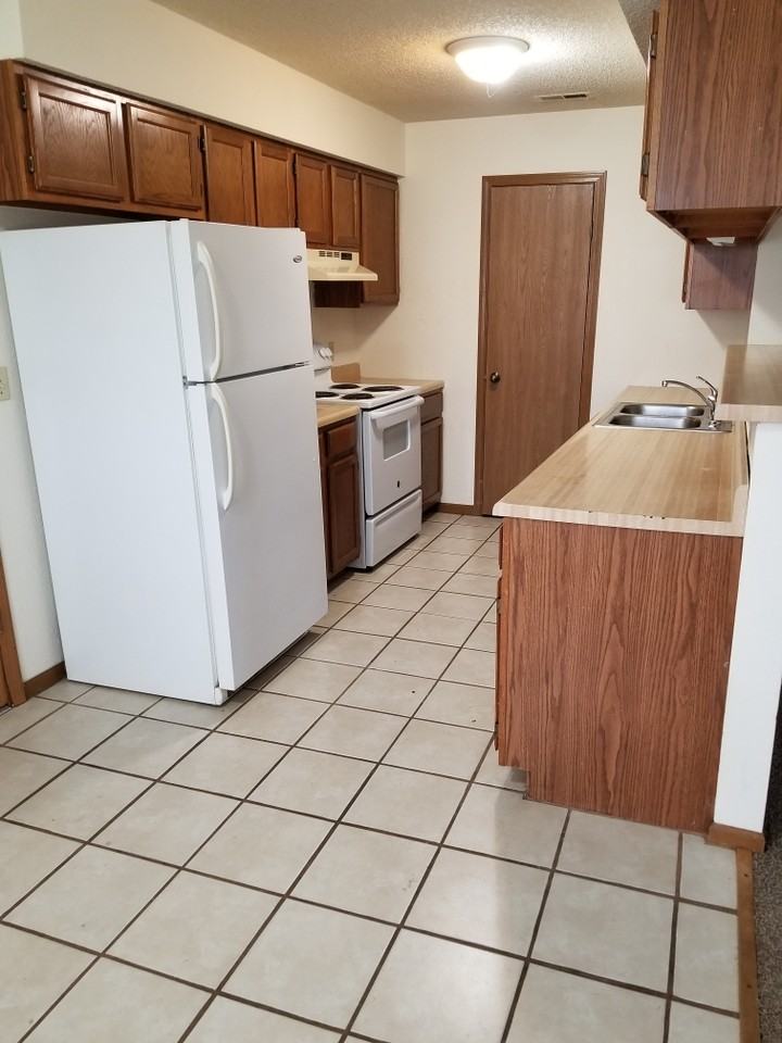 127 Se 245th Rd - Photo 3 of 7