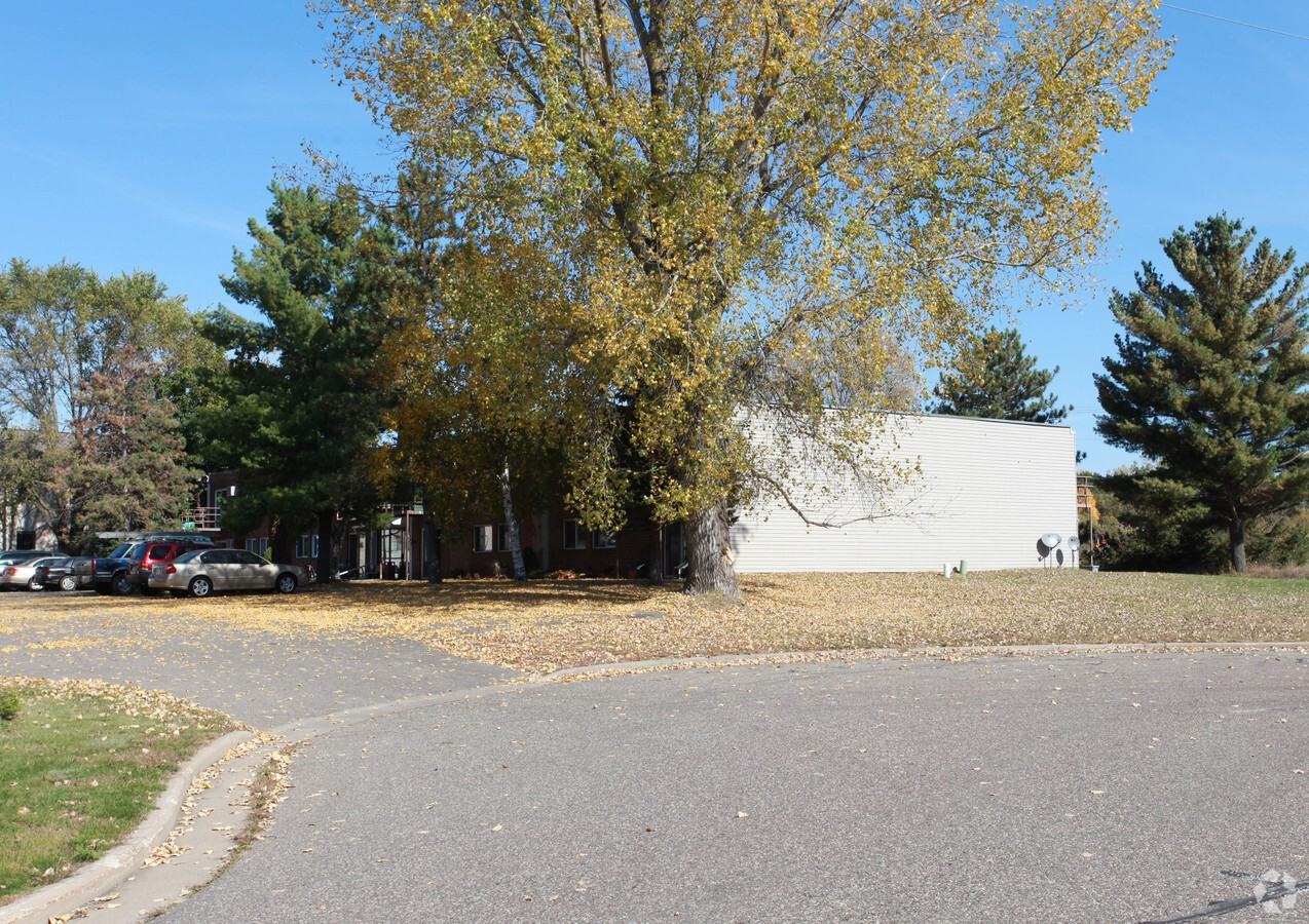 1485 Wildcat Ct - Photo 3 of 3