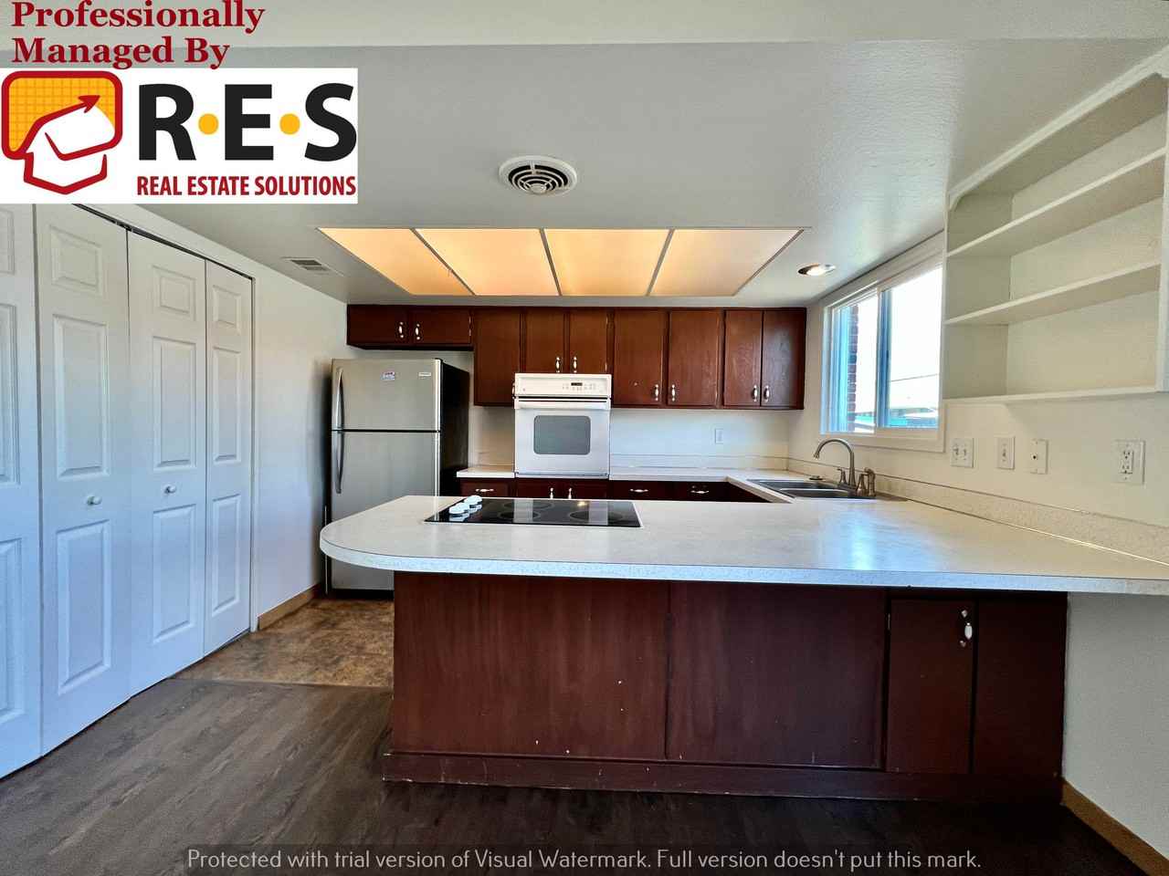 9032 E Lehigh Ave - Photo 3 of 14