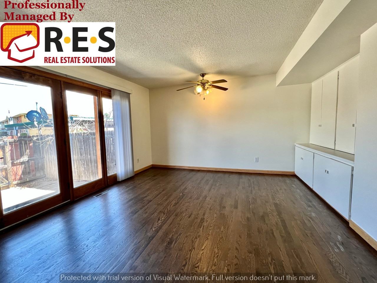 9032 E Lehigh Ave - Photo 4 of 14