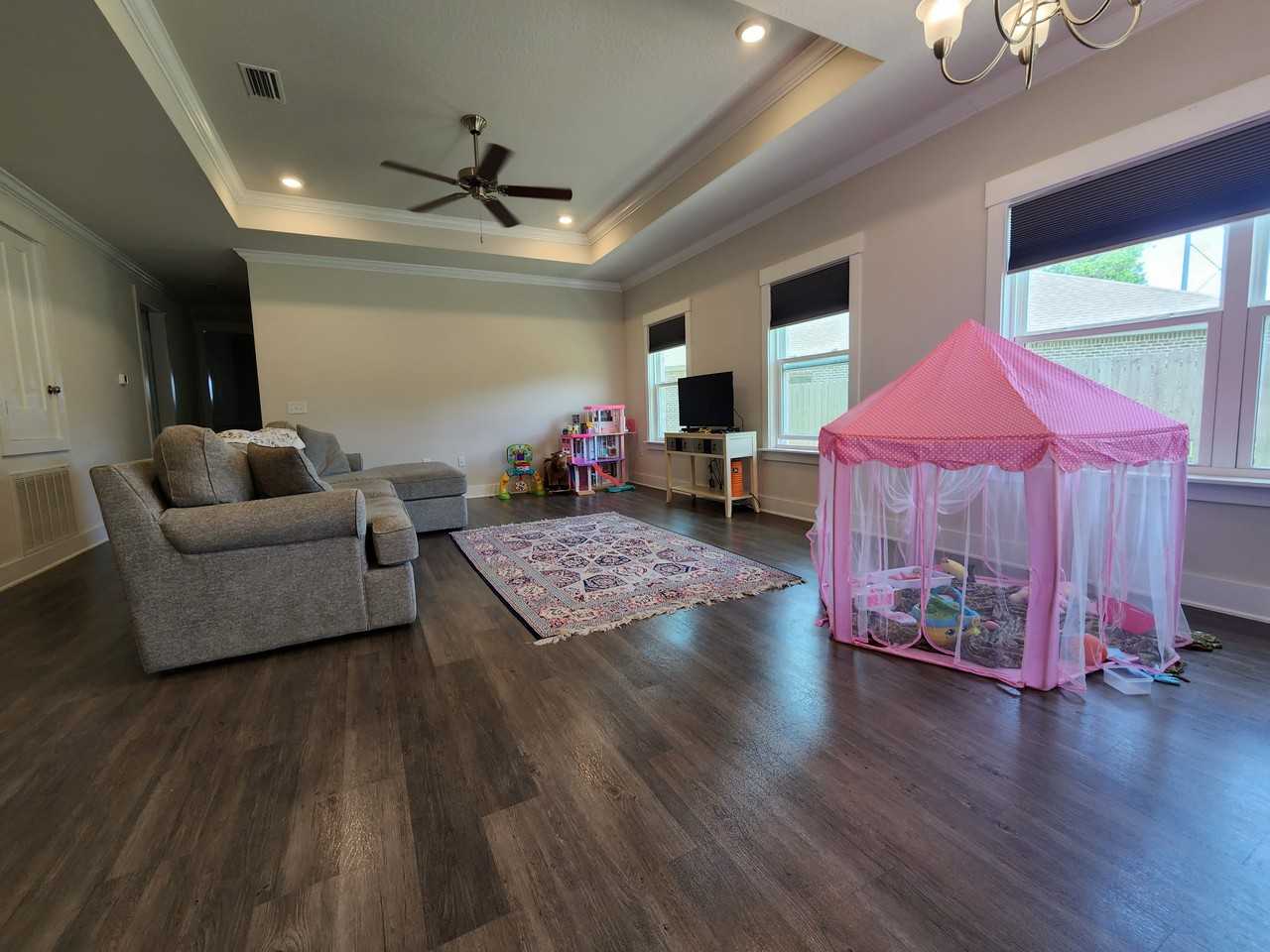 6034 Twenty One Oaks Dr - Photo 2 of 17