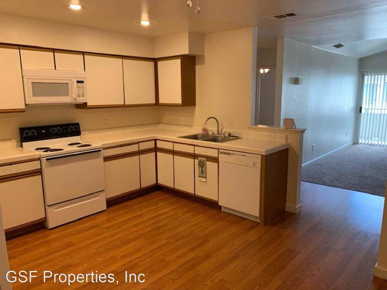 641 N Fowler Ave. - Photo 2 of 22