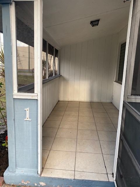 519 6Th Ave W - Photo 2 of 10