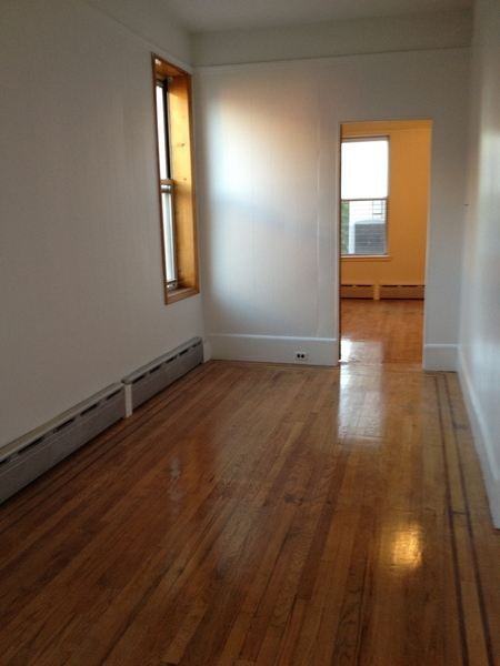 Greenpoint, Brooklyn - Photo 2 of 7