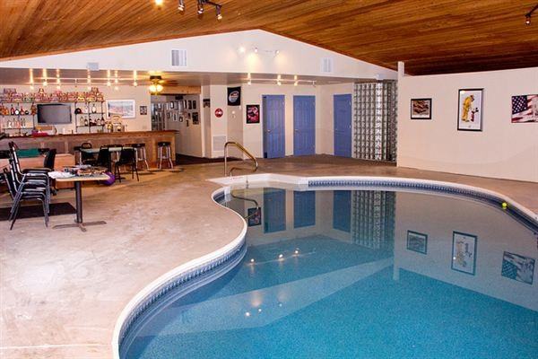 2210 Meisman Ln - Photo 3 of 12