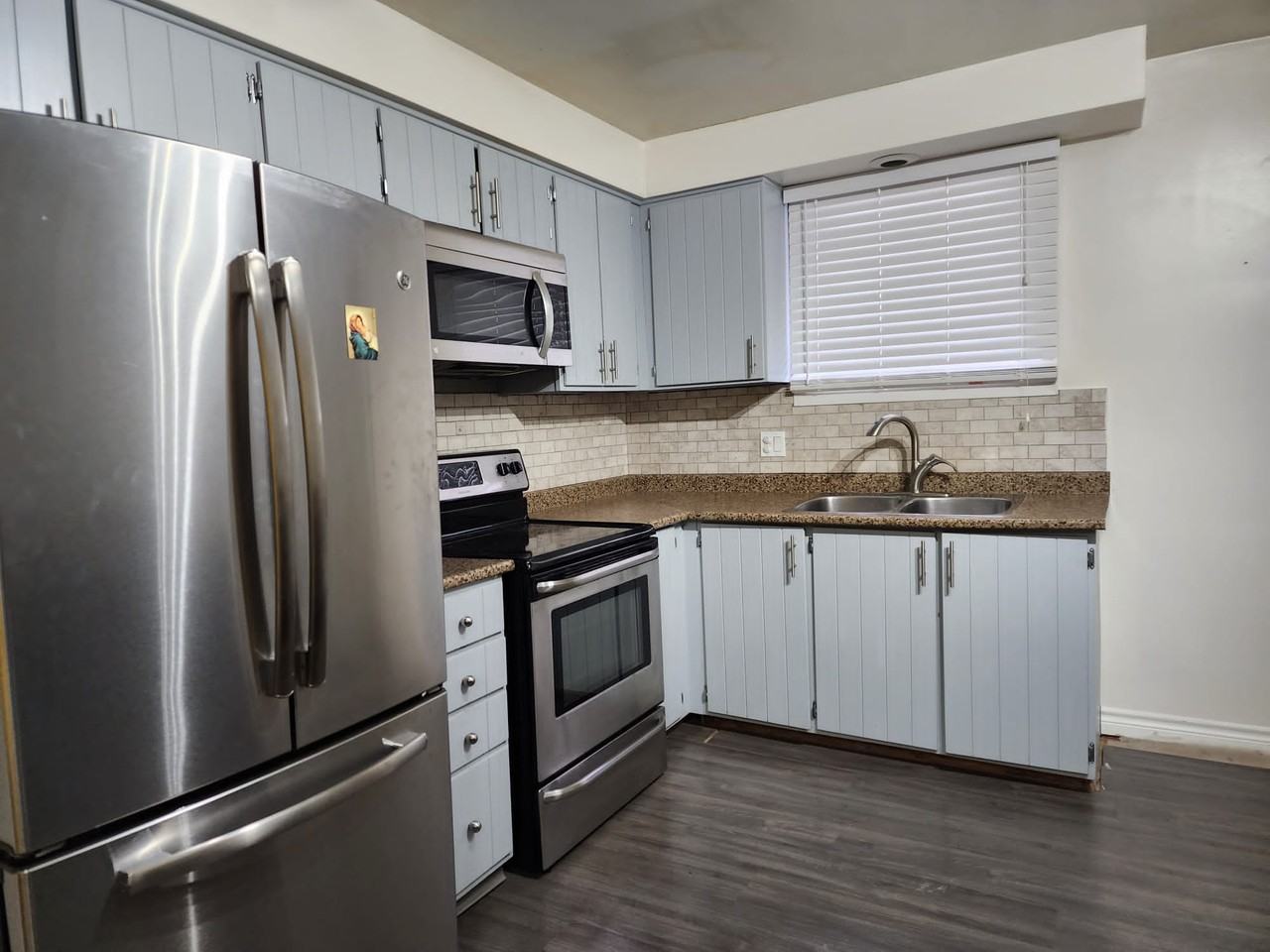 7022 Briarwood Avenue, Upper Unit Apartments 7022 Briarwood Ave, Niagara Falls, ON L2E 6Y1