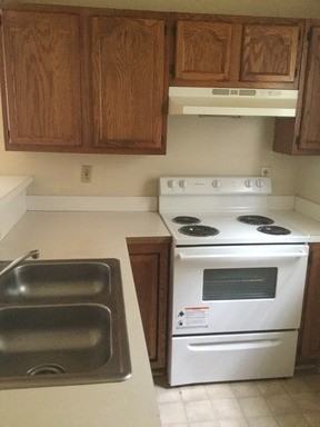 948 Wolcott Ave - Photo 2 of 17