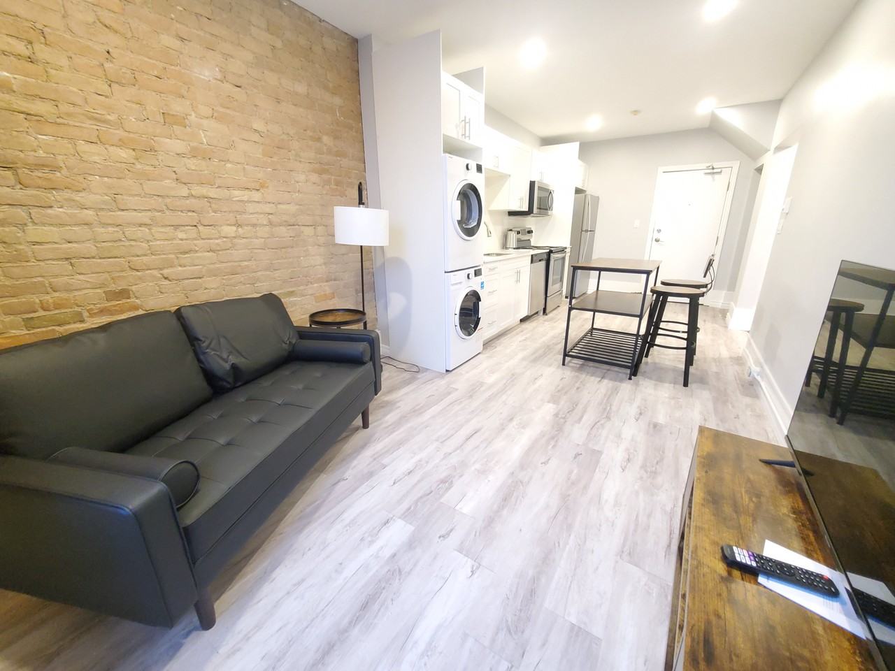 268 Talbot Street - Photo 3 of 8