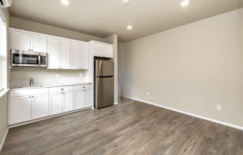 1532 29th St Nw #B - Photo 2 of 9