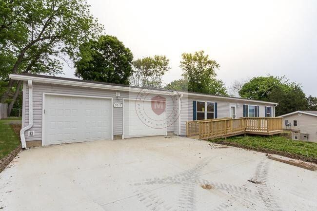 9512 W 59th Ter - Photo 2 of 45