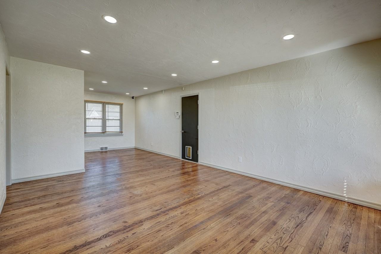 4817 N Linn Ave #24 - Photo 3 of 12