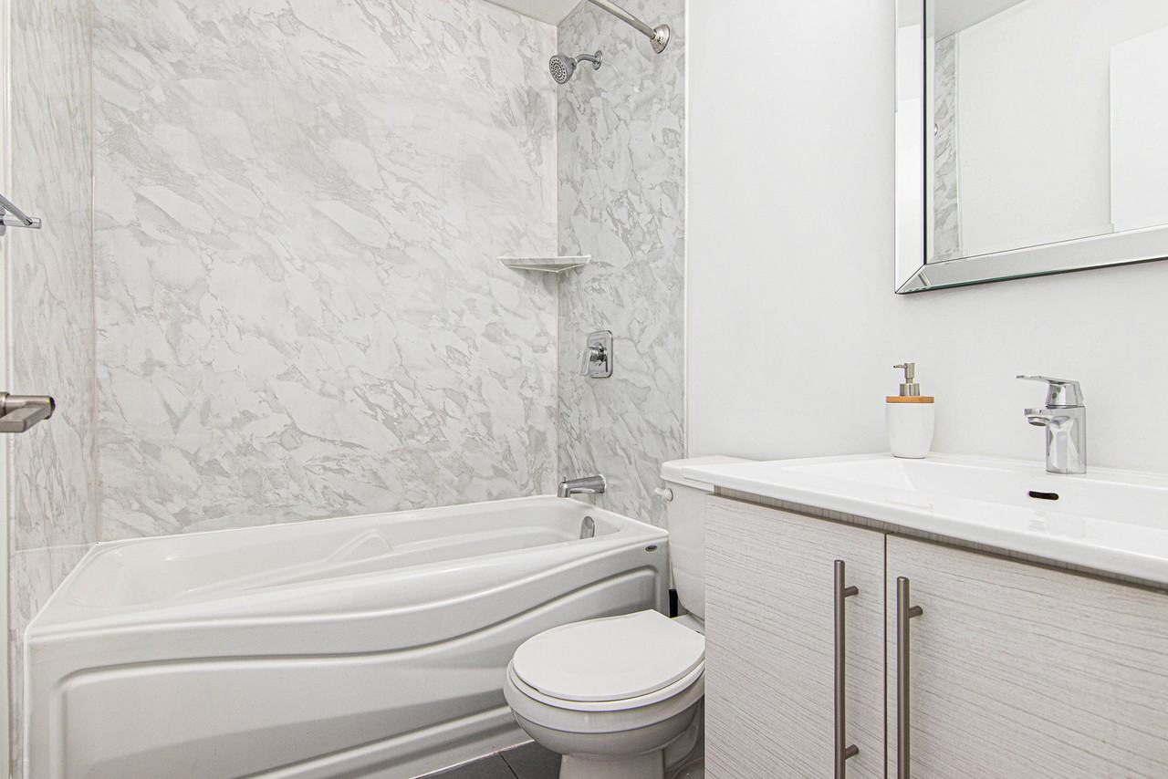 186 James St - Photo 3 of 10