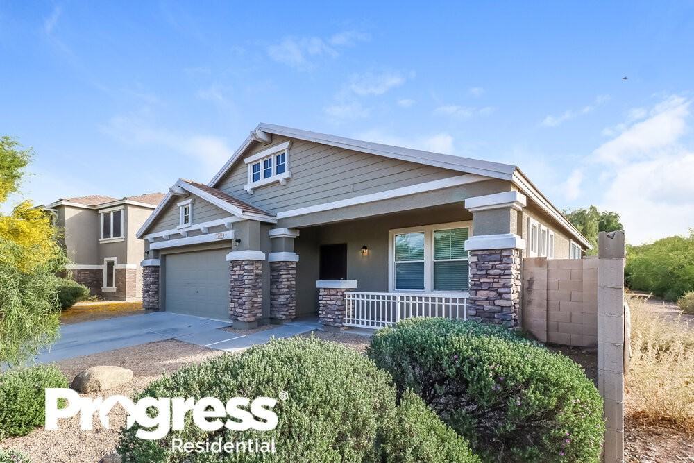 13506 W Marshall Ave - Photo 3 of 16