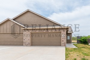 featured image of 4809 N Hillside Ct