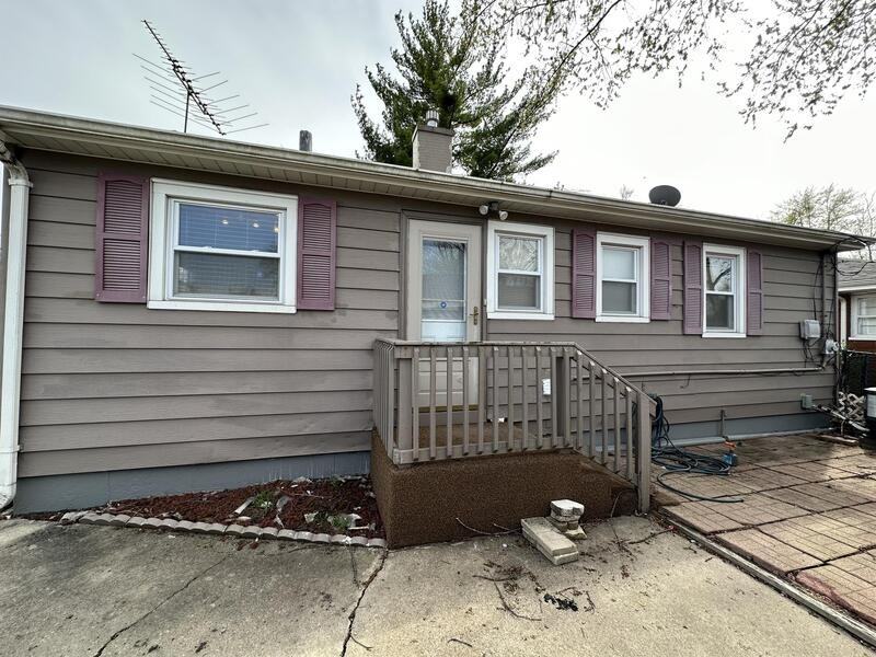 45 E Rose St - Photo 3 of 20