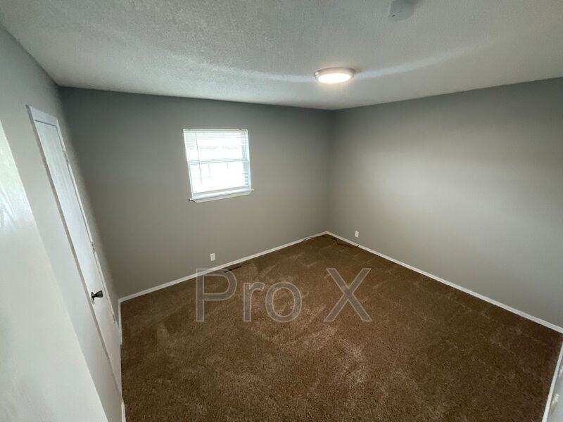 3039 W 15th St - Photo 7 of 14