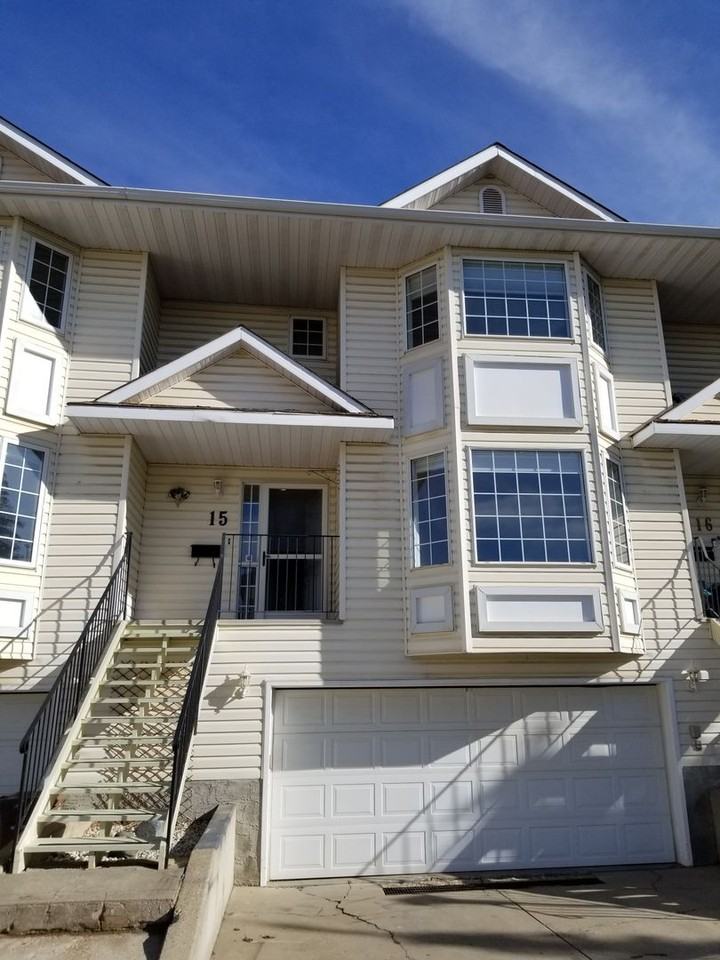 Fully Furnished Three Bedroom Three Bathroom Townhouse With Double