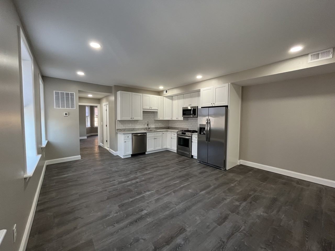 1331 Park Ave #2 - Photo 3 of 19