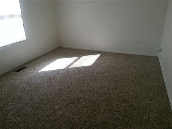 15929 W 11 Mile Rd - Photo 2 of 11