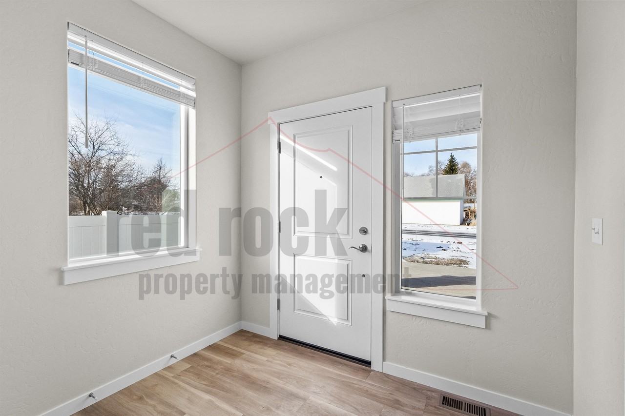 1218 N Tschirley Rd #1 - Photo 6 of 27