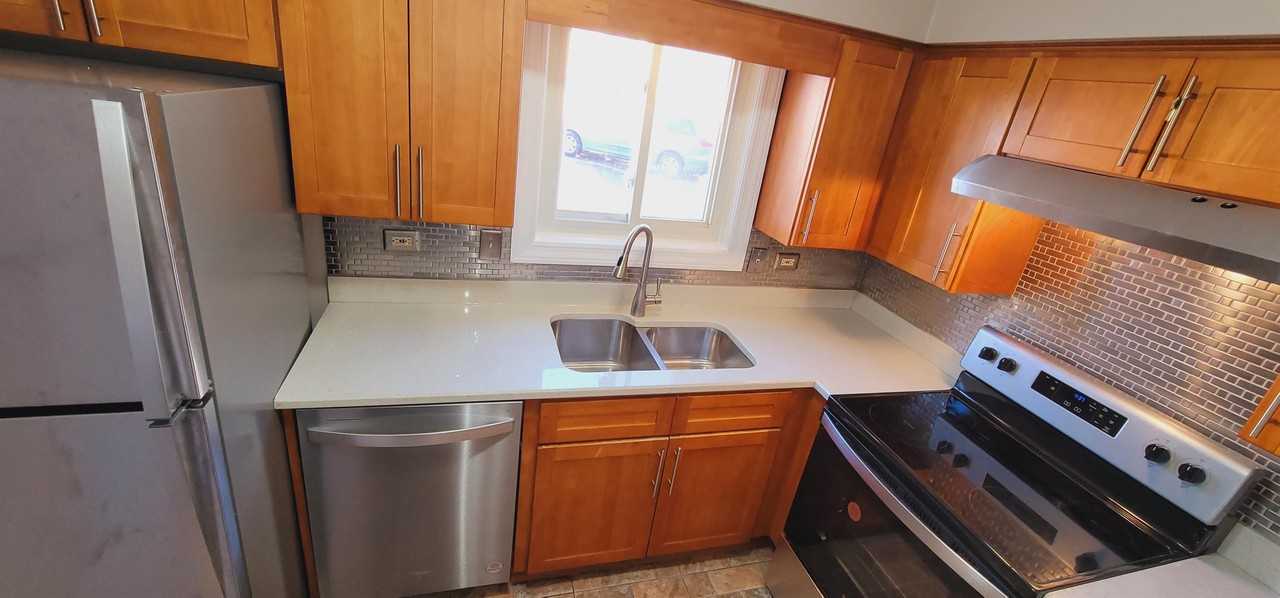 4619 W 95th St #4619 - Photo 2 of 18