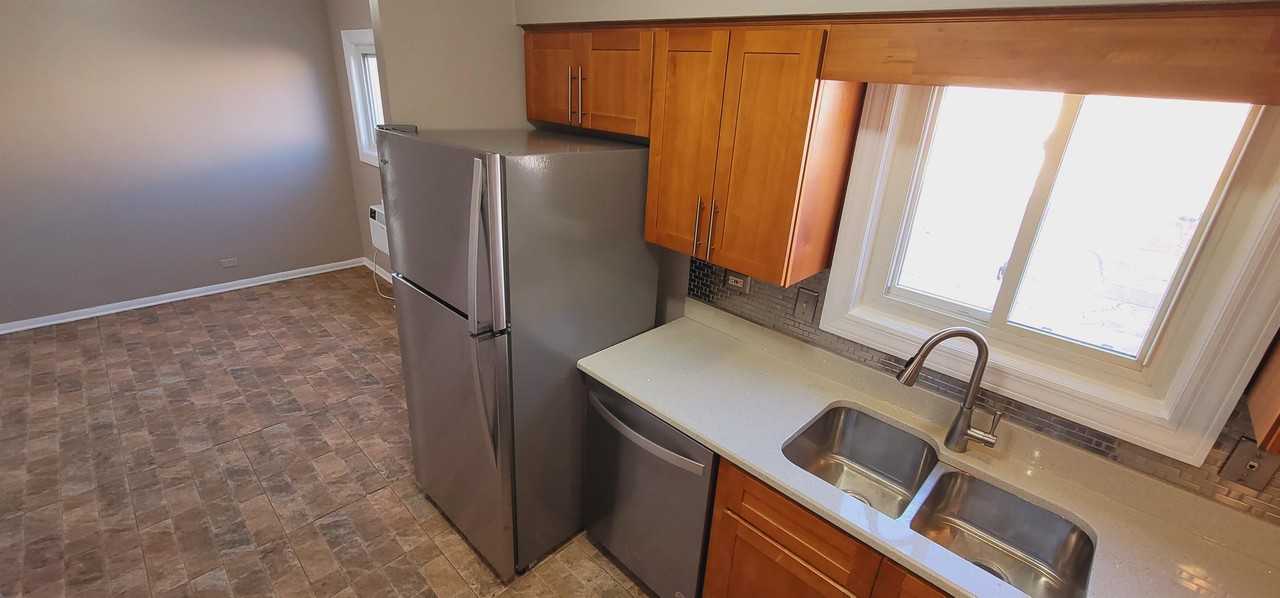 4619 W 95th St #4619 - Photo 5 of 18