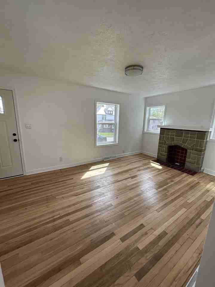 2019 Oregon Ave #1 - Photo 3 of 11