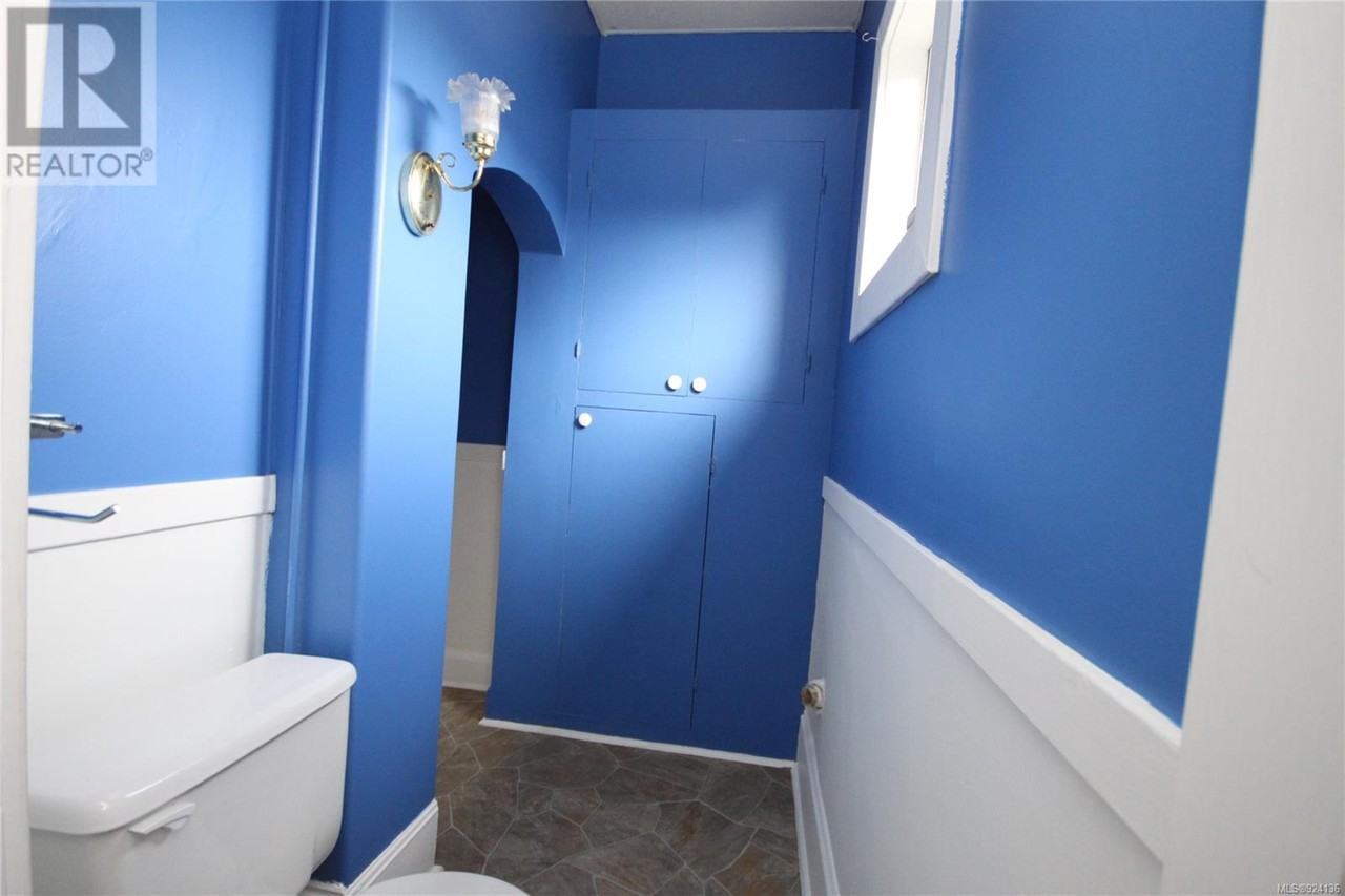 1925 Stanley Avenue ##2 - Photo 2 of 8