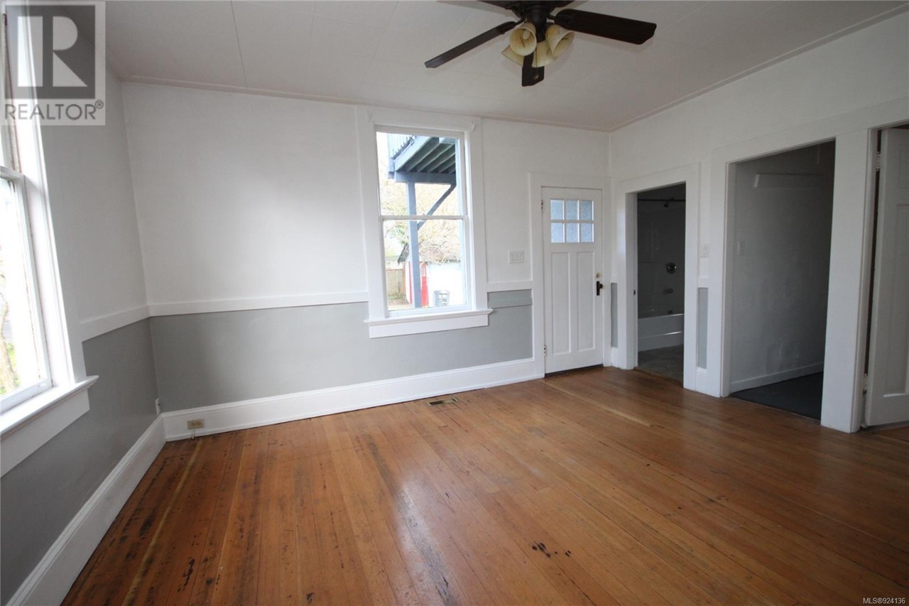 1925 Stanley Avenue ##2 - Photo 5 of 8
