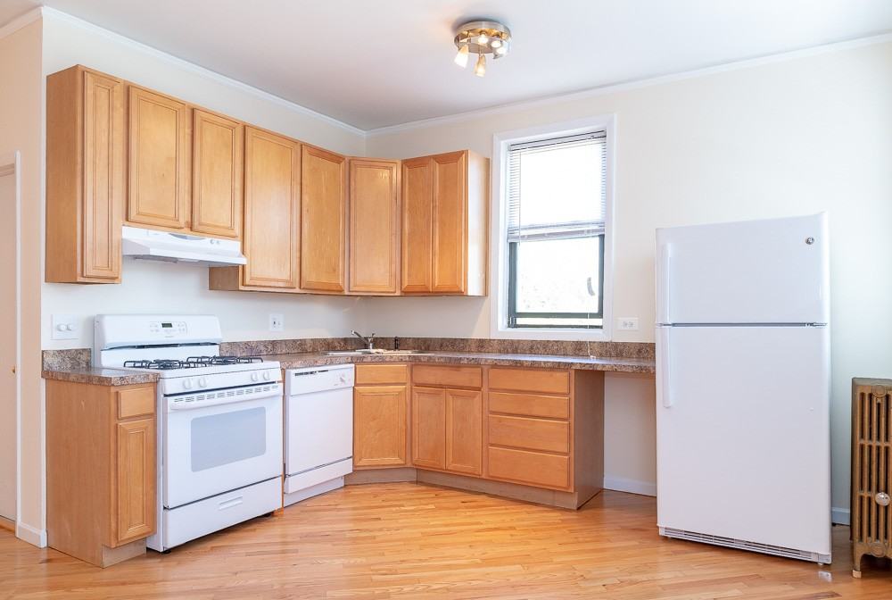 1257 W Loyola AveApt 2 #1257-2 - Photo 4 of 15