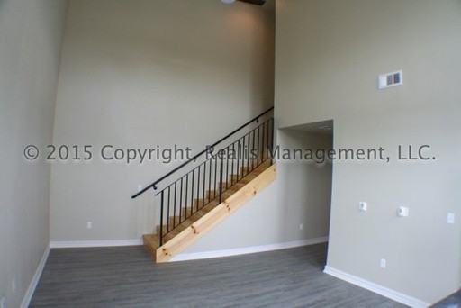 222 S Main St - Photo 3 of 13