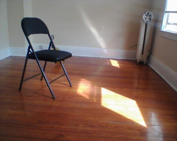 3-bdrm HOUSE in Kew Gardens for $2500 - Photo 2 of 7