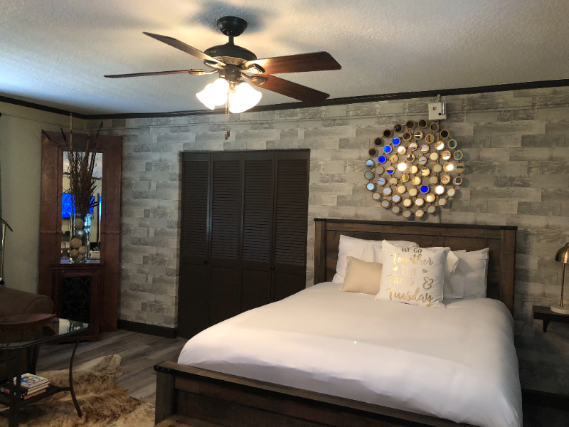 600 Oakridge Boulevard - Photo 6 of 12