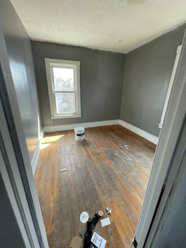 195 Jefferson St #3rdFL - Photo 3 of 5