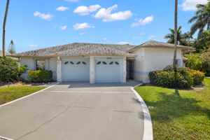 featured image of 2540 Royal Palm Ct