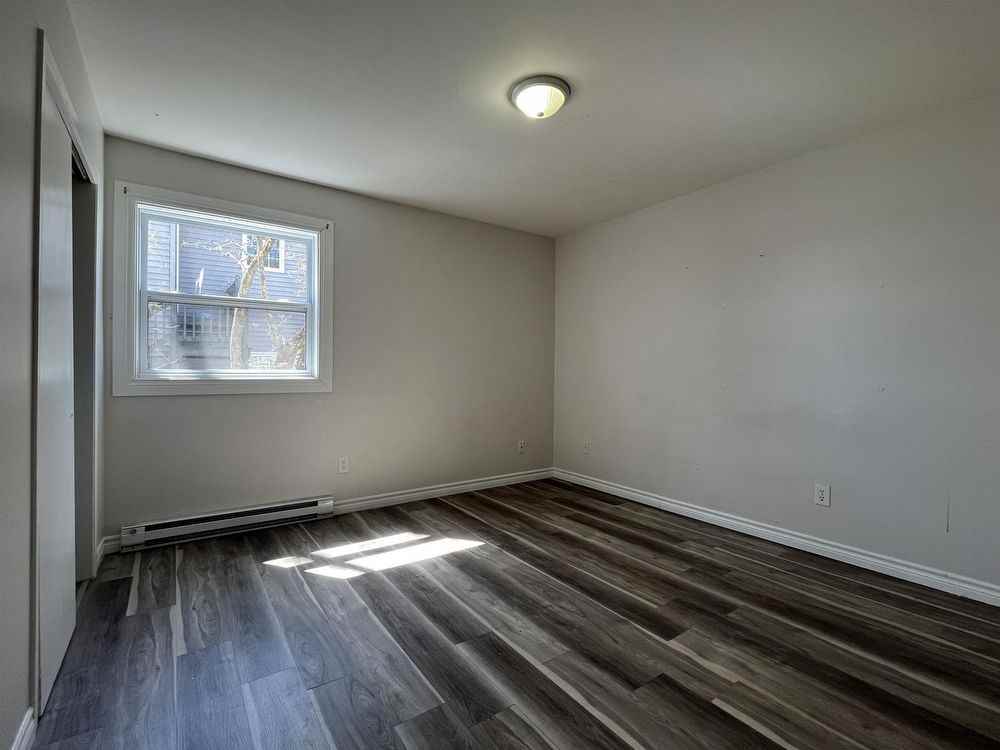 28 Bishop St - Photo 2 of 6