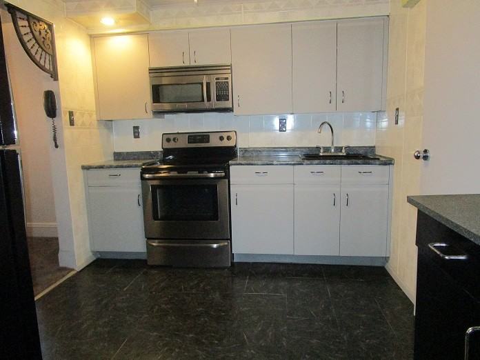 138 Washington Ave - Photo 3 of 10