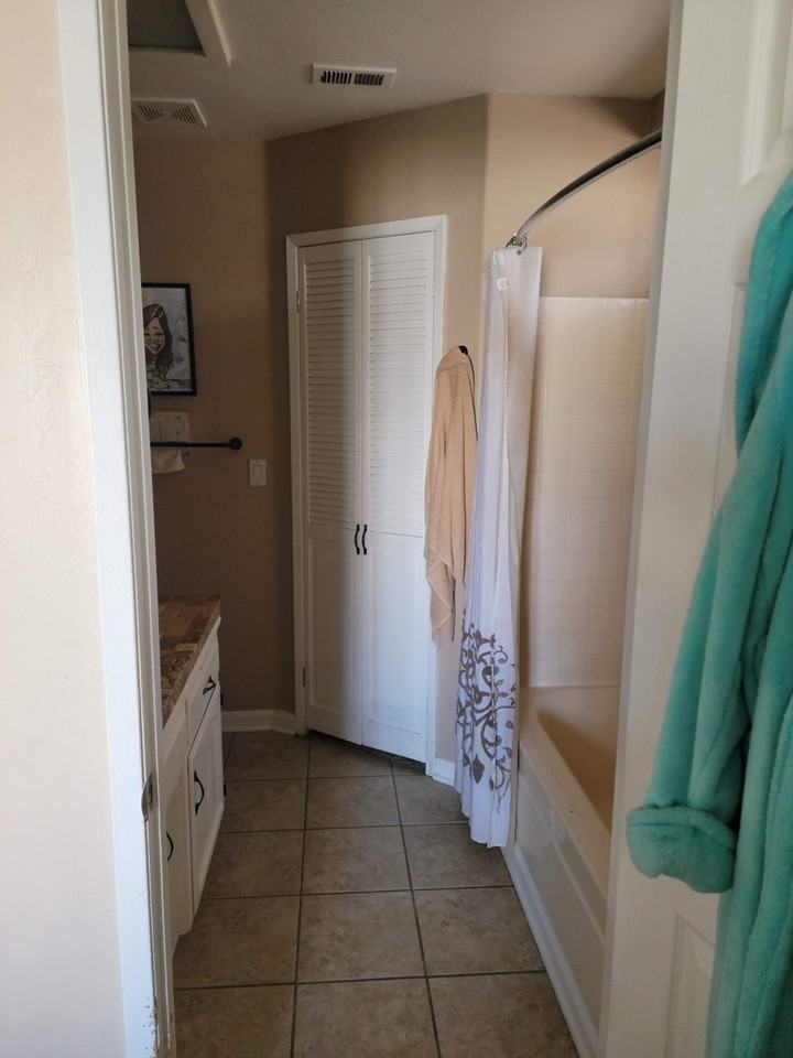 5412 Summer Villa Dr #1 - Photo 6 of 8